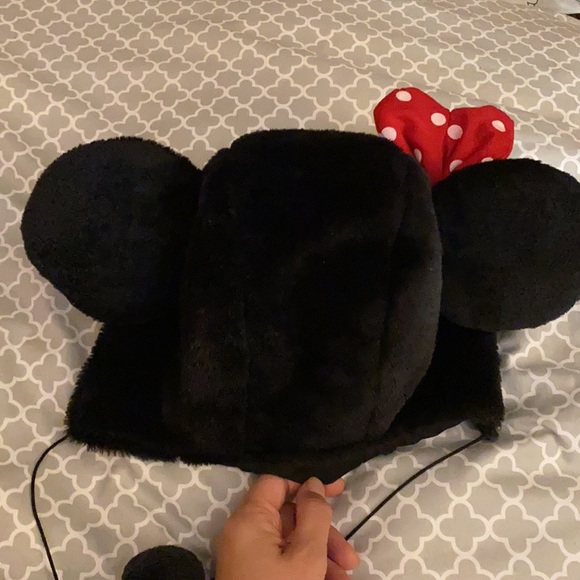 Minnie Mouse Ears Winter Hat - Picture 8 of 8